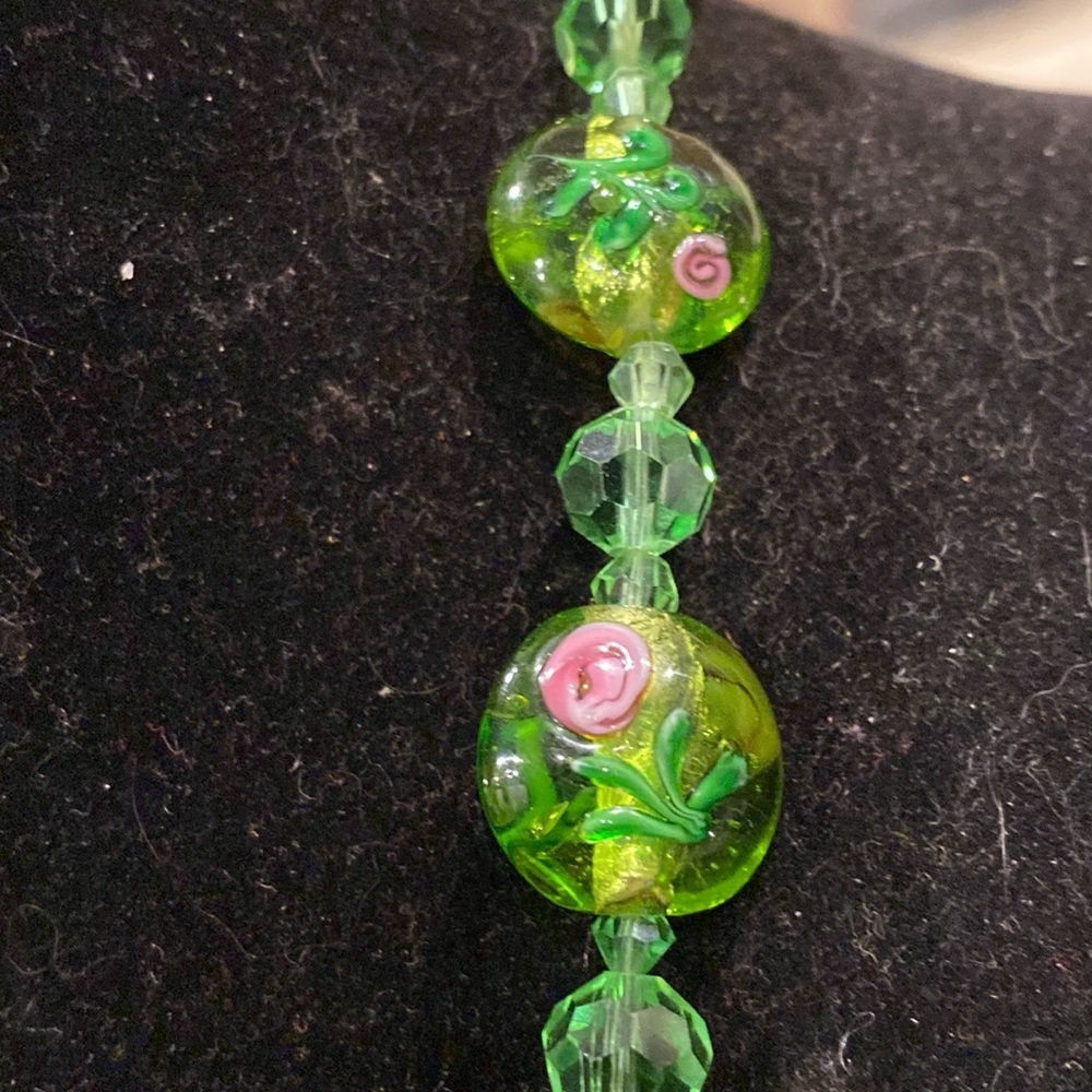 Lime Green Wedding Cake Beaded Necklace with Lime Crystals in Silver Tone. - Picture 6 of 9